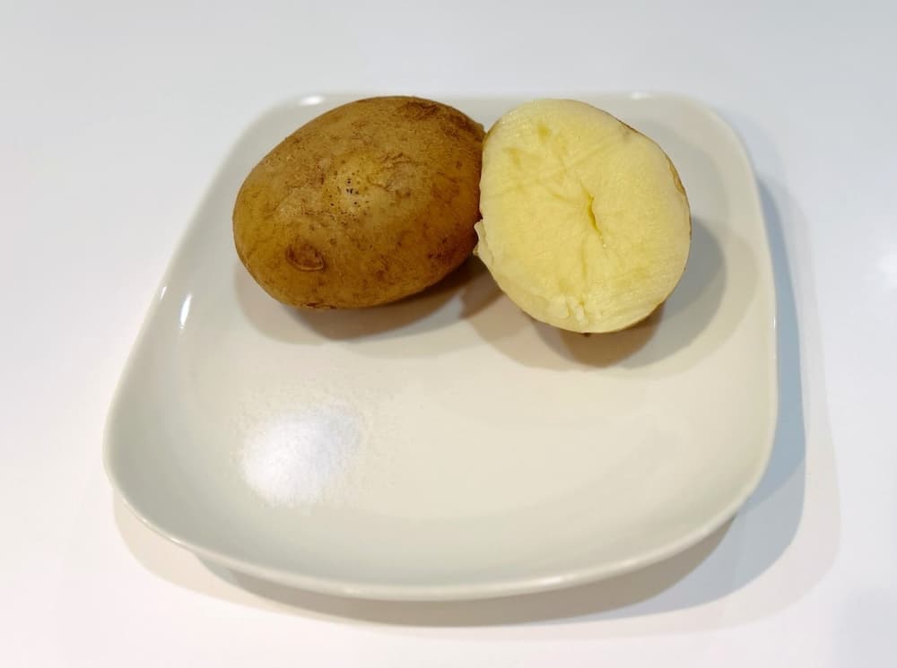 ふかし芋 ～味付けは塩～